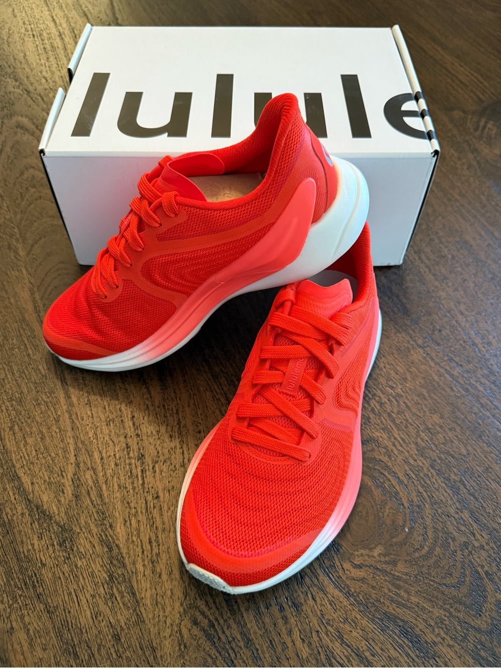 Lululemon New In Box Women's Blissfeel 2 Running shoes Size 7